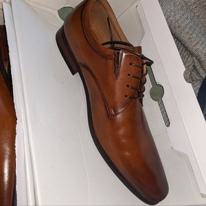 10.5 Men's Aldo shoes